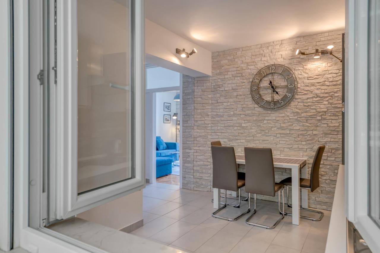 Apartmani Mirta Омиш Экстерьер фото